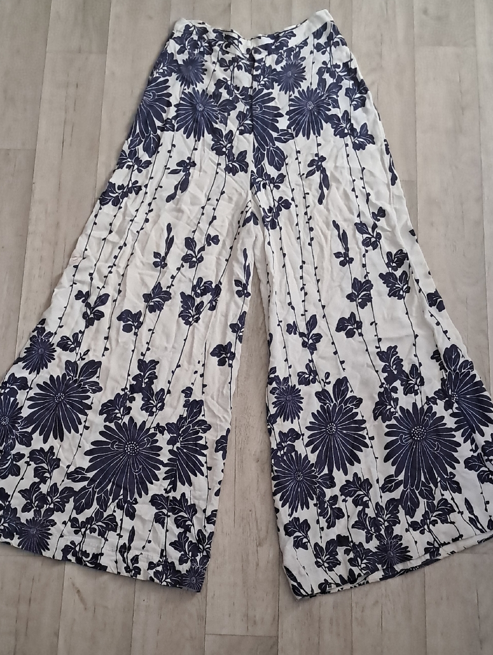 Free People‎ Sundae Stroll Palazzo Printed Wide Leg Pant Euro Vaction Resortwear - Picture 3 of 9